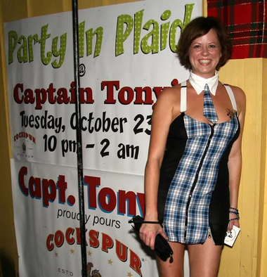 PARTY IN PLAID – Capt Tony's Saloon